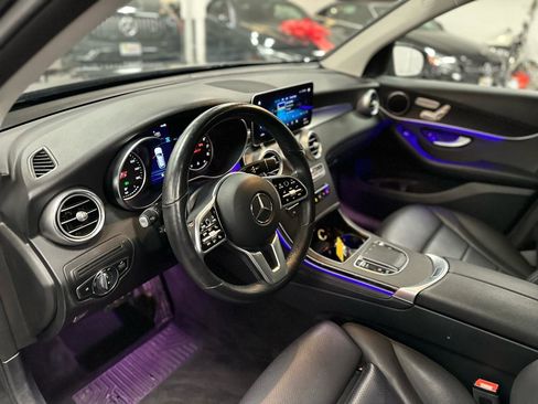 Used 2020 Mercedes-Benz GLC 300 4MATIC image 17