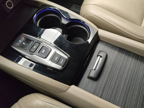 Used 2018 Honda Pilot Touring image 26