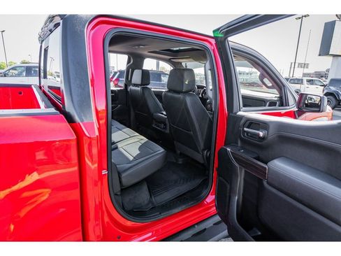 Used 2021 Chevrolet Silverado 1500 LT Trail Boss w/ Convenience Package II image 26