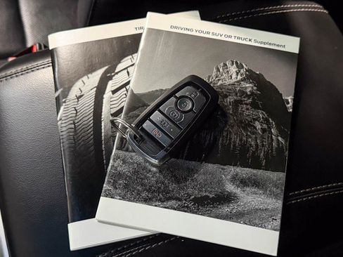 Used 2020 Ford Explorer Limited image 43