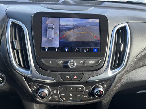 Used 2023 Chevrolet Equinox Premier image 28