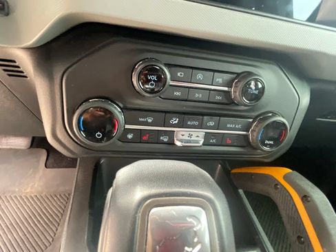 Used 2021 Ford Bronco Badlands AWD/4WD image 22