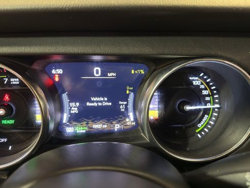 Used 2021 Jeep Wrangler Unlimited Sahara w/ Dual Top Group image 17