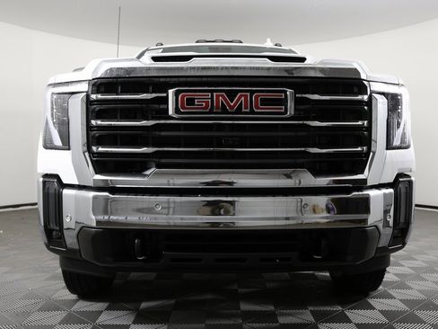 New 2026 GMC Sierra 3500 SLT w/ SLT Convenience Package image 2