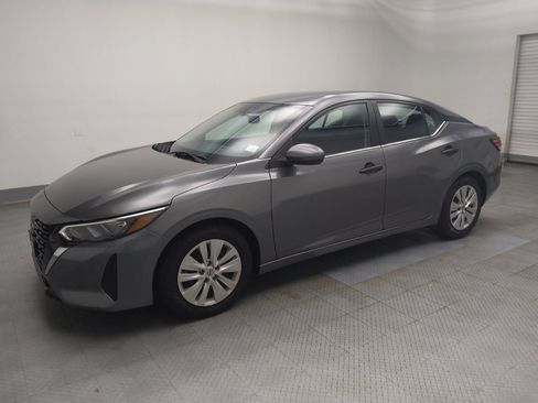 Used 2024 Nissan Sentra S FWD image 2