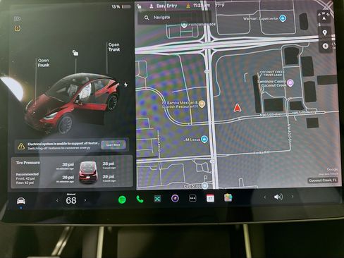 Used 2020 Tesla Model Y Long Range image 21