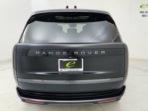 Used 2023 Land Rover Range Rover SE AWD/4WD image 5