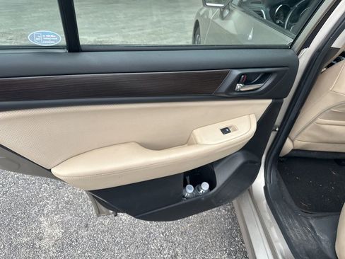 Used 2016 Subaru Legacy 3.6R Limited image 9