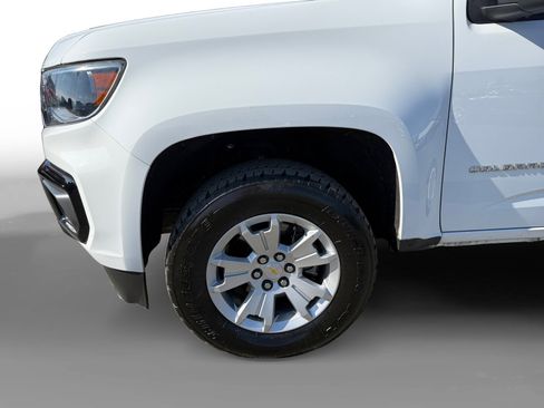 Used 2022 Chevrolet Colorado LT w/ Fleet Safety Package image 9