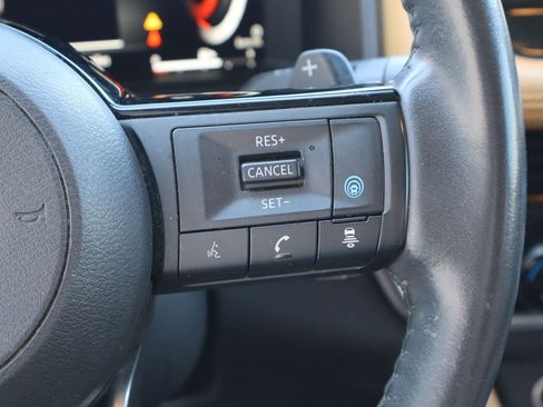Used 2021 Nissan Rogue Platinum FWD image 14