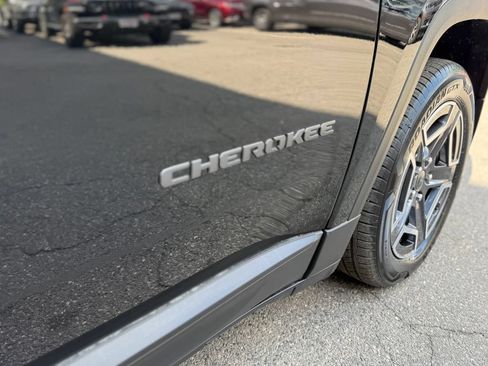 New 2026 Jeep Cherokee Laredo AWD/4WD image 29