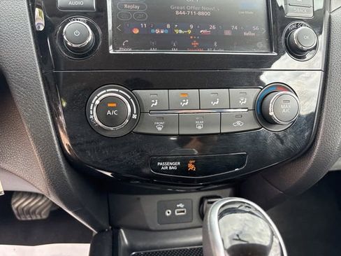 Used 2019 Nissan Rogue Sport S AWD/4WD image 11