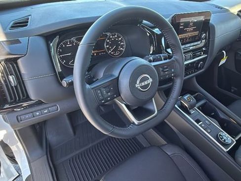 New 2025 Nissan Pathfinder SV w/ Cargo Package image 10