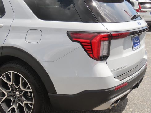 Certified 2025 Ford Explorer Platinum w/ Ultimate Package RWD image 16