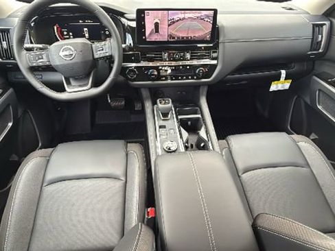 New 2026 Nissan Pathfinder SL AWD/4WD image 26