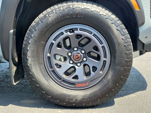 Certified 2025 Nissan Frontier PRO-4X w/ Pro Convenience Package AWD/4WD image 5