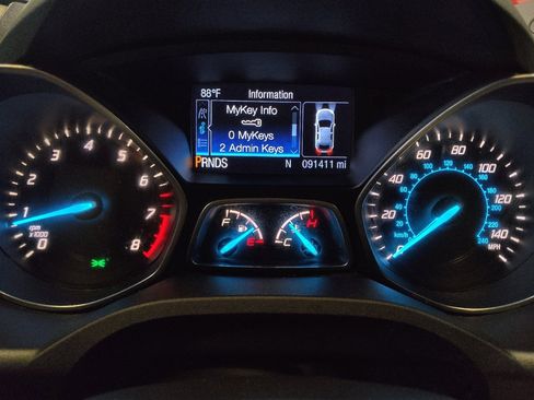 Used 2016 Ford Escape SE w/ Equipment Group 201A FWD image 23