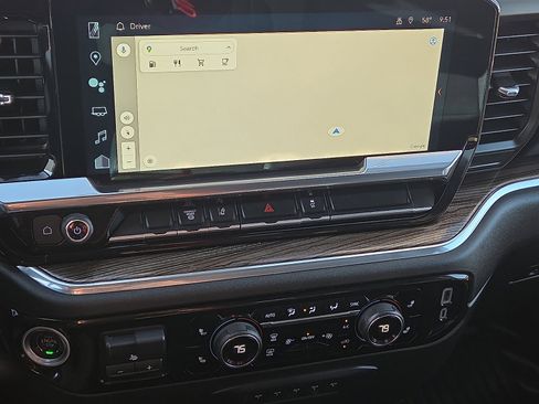 Used 2024 Chevrolet Silverado 2500 LT w/ Convenience Package image 15