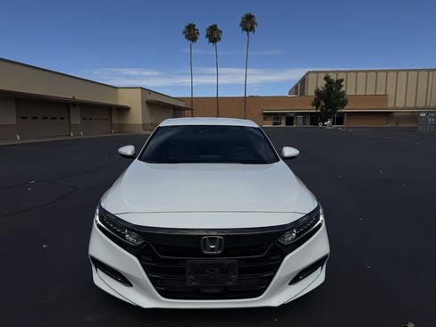 Used 2020 Honda Accord Sport image 2