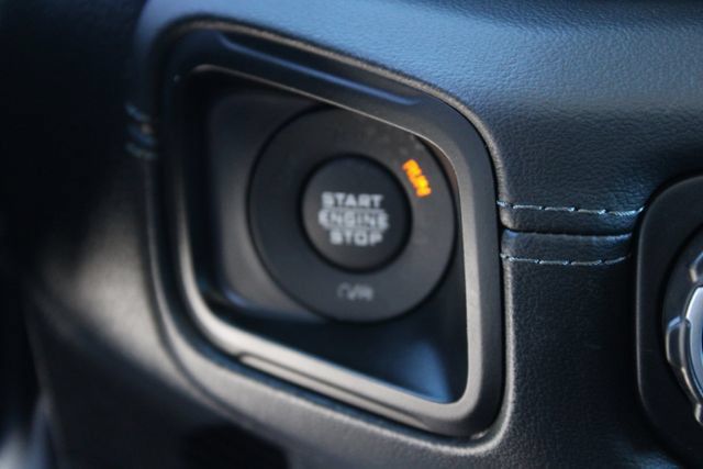 Used 2024 Jeep Wrangler Unlimited Sahara AWD/4WD image 22