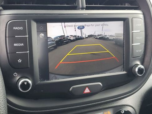 Used 2024 Kia Soul LX w/ Option Group 015 image 18