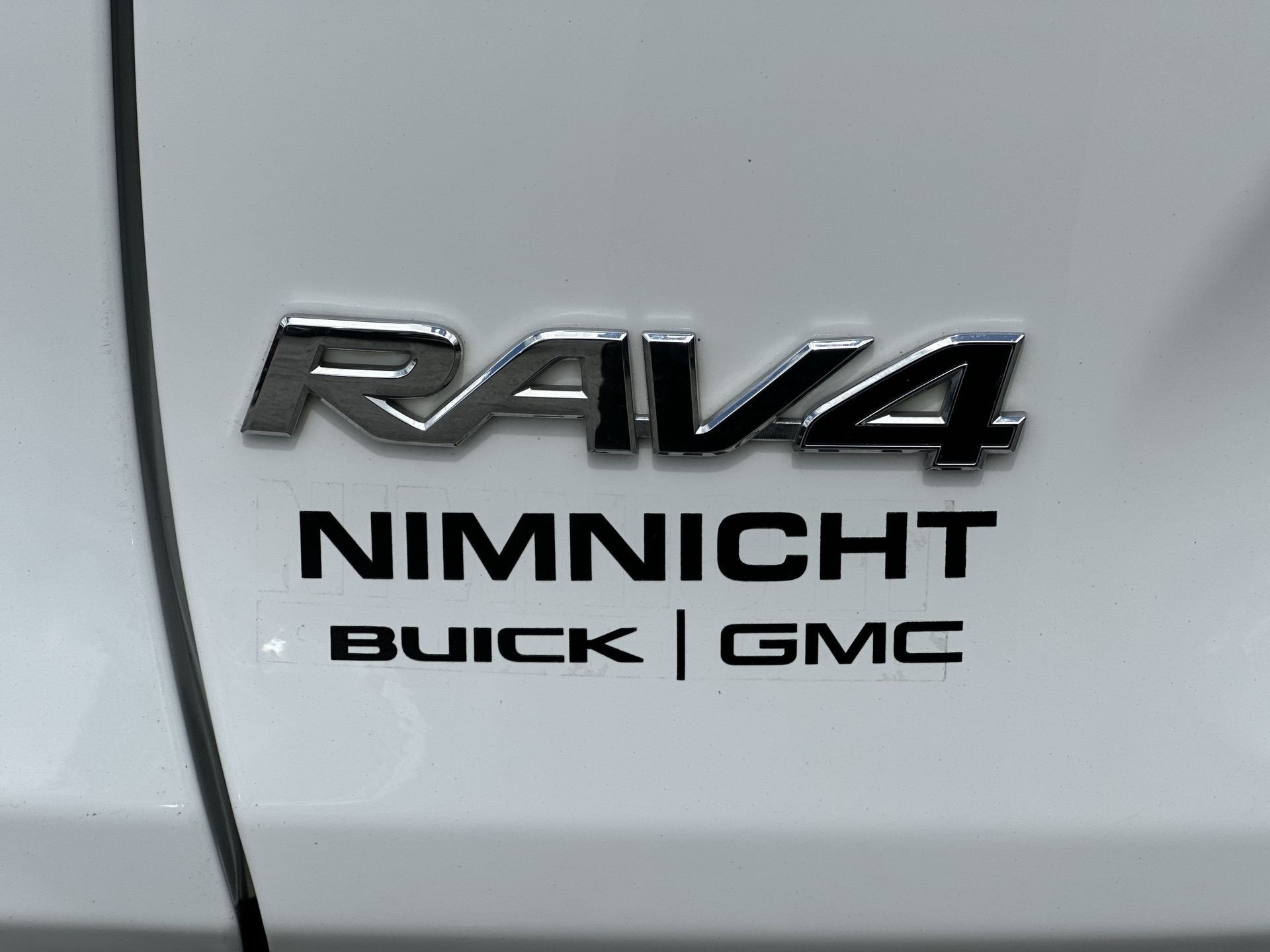 Used 2024 Toyota RAV4 XLE FWD image 30