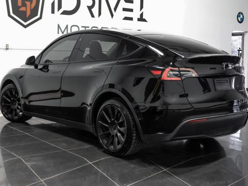 Used 2021 Tesla Model Y Long Range AWD/4WD image 10