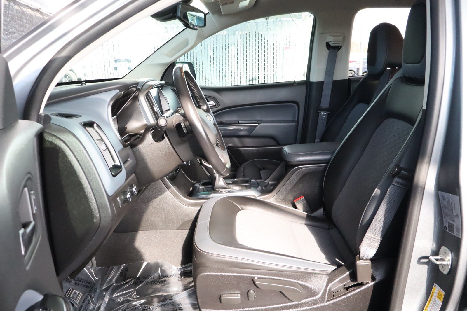 Used 2022 Chevrolet Colorado Z71 w/ Trail Boss Package AWD/4WD image 22