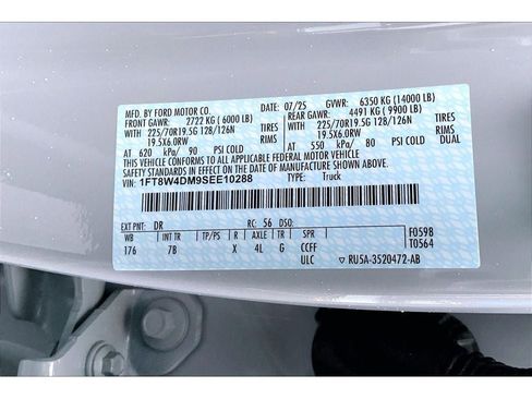 Used 2025 Ford F450 Platinum w/ FX4 Off-Road Package image 33