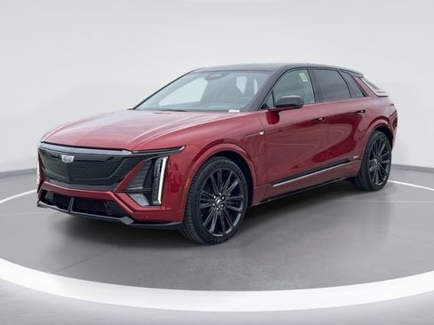 New 2026 Cadillac Lyriq V AWD/4WD image 7