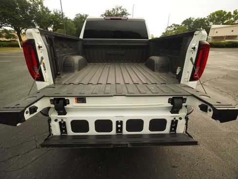 Used 2023 GMC Sierra 1500 AT4 AWD/4WD image 12