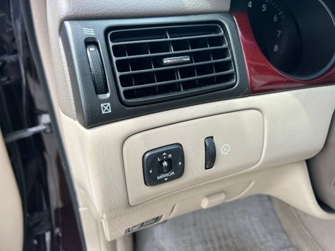 Used 2002 Lexus ES 330 FWD image 22