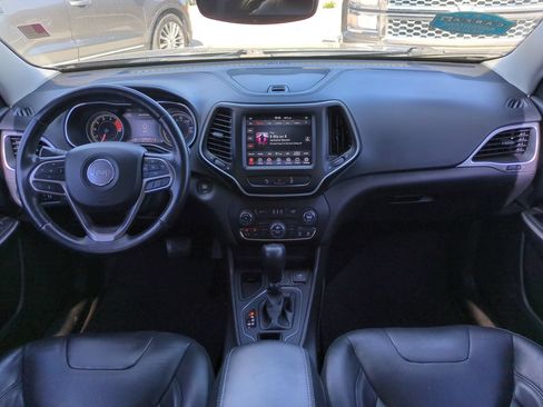 Used 2021 Jeep Cherokee Latitude Lux w/ Comfort/Convenience Group FWD image 14