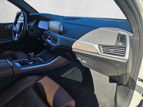 Used 2023 BMW X5 xDrive40i w/ Premium Package image 22