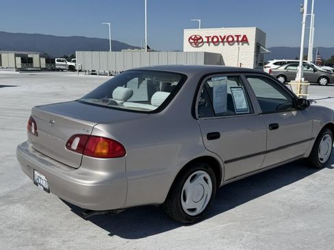 Used 1999 Toyota Corolla CE FWD image 3