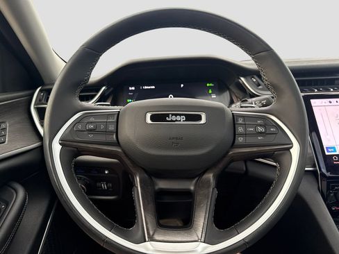 Used 2023 Jeep Grand Cherokee 30th Anniversary AWD/4WD image 17