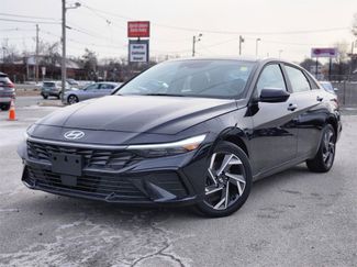 Used 2025 Hyundai Elantra SEL video 1