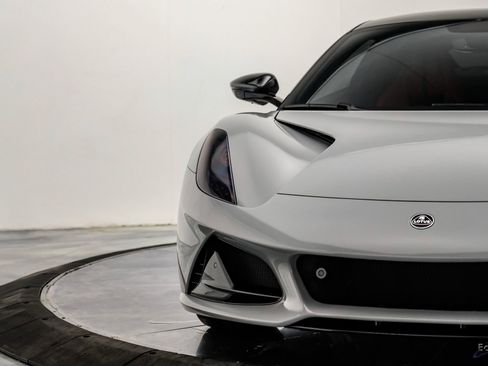 Used 2025 Lotus Emira RWD image 36