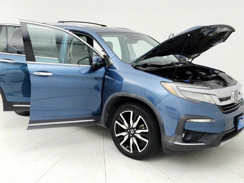 Used 2020 Honda Pilot Touring image 13