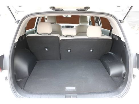 Used 2020 Kia Sportage LX image 16