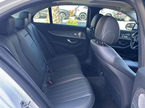 Used 2022 Mercedes-Benz E 350 Sedan image 15