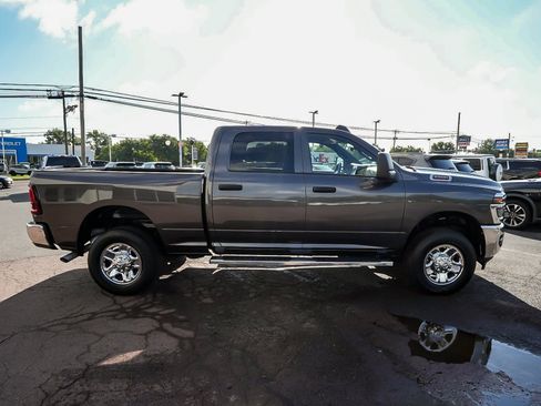 Used 2026 RAM 2500 Tradesman w/ Chrome Appearance Group AWD/4WD image 7