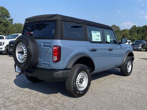 New 2025 Ford Bronco 4-Door image 3