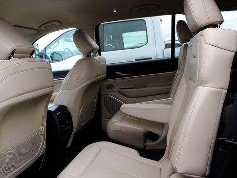 Used 2021 Jeep Grand Cherokee L Limited image 25