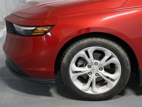 Used 2023 Honda Accord LX image 5
