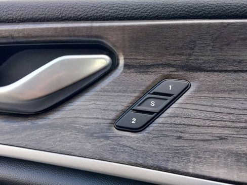 Used 2022 Jeep Grand Cherokee L Limited image 35