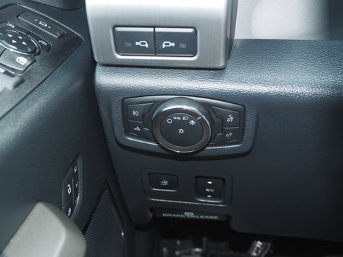 Used 2022 Ford F250 Platinum w/ FX4 Off-Road Package image 28