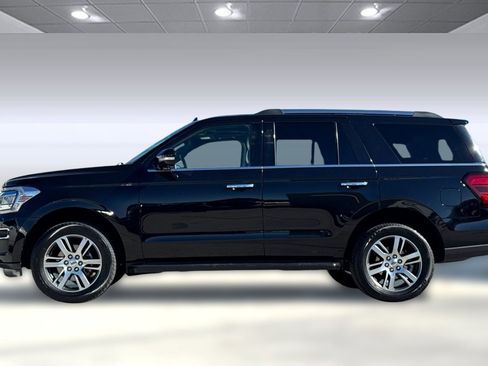 Used 2024 Ford Expedition Limited image 6