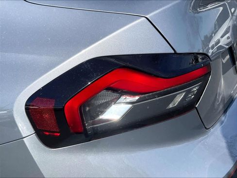 Used 2025 BMW 230i Coupe w/ Premium Package RWD image 31