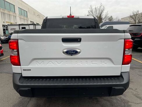 Used 2022 Ford Maverick XLT image 16